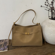 �����p��С���߼��д������������Ů�����͹Űٴ�ͨ�ڰ�б���