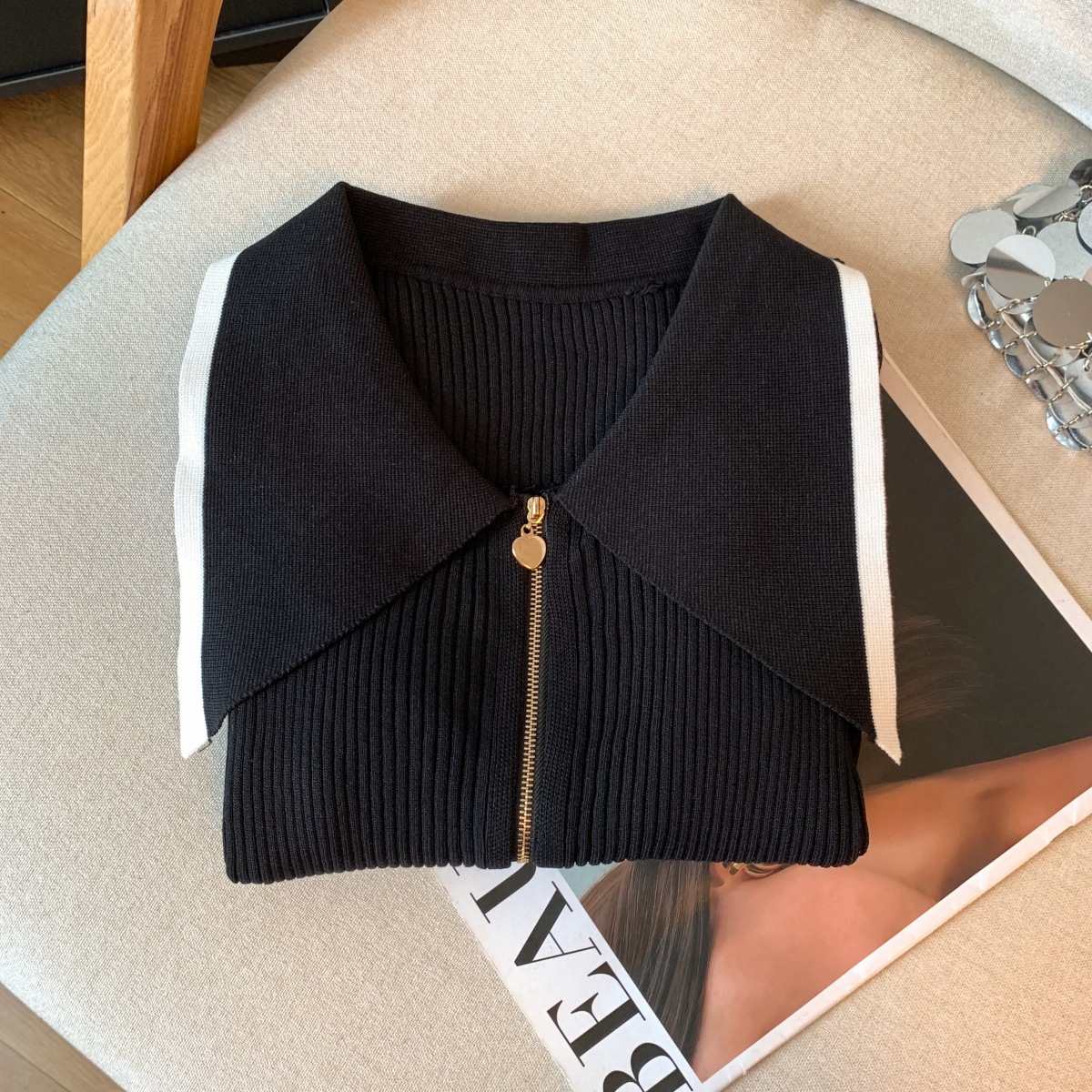 Damenbekleidung Herbst: Slim-Fit-Strickwaren, hochwertiges Oberteil im französischen High-End-Stil, langärmliges Hemd für formelle und legere Anlässe._voghion.com