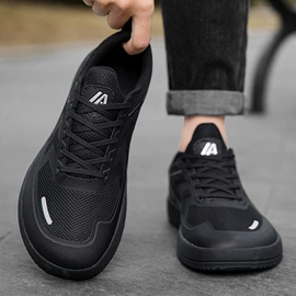 女式休闲单鞋;男式运动单鞋;女式雪地靴