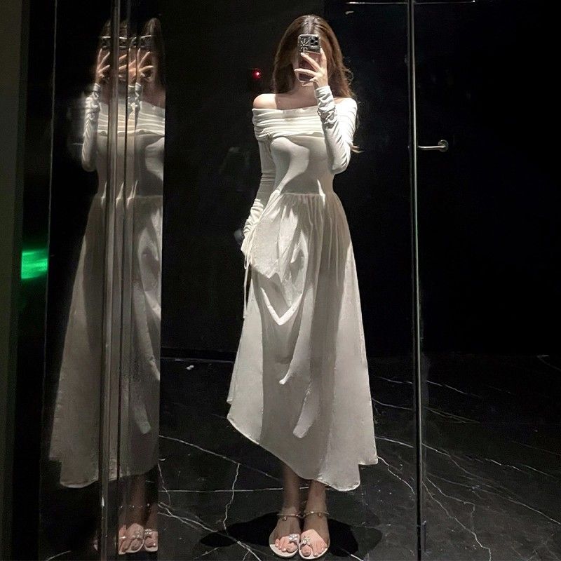 Váy trắng dài tay trễ vai kiểu Pháp họa tiết cao cấp váy dài khí chất đầu mùa thu mẫu mới 2024
