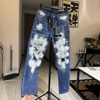 男士刺绣牛仔裤潮牌修身小脚秋季韩版潮流弹力浅色破洞补丁长裤子