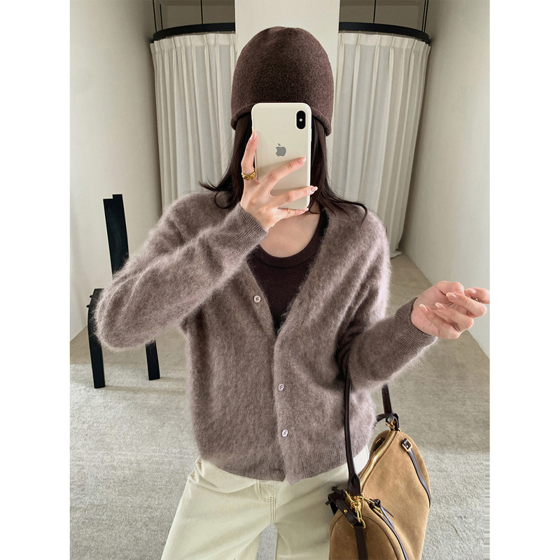 Han Xun, Fluffy Mousse Cardigan for Women, 2026 Early Winter, Cozy Wool V-Neck Sweater with Puffed Texture, 27673