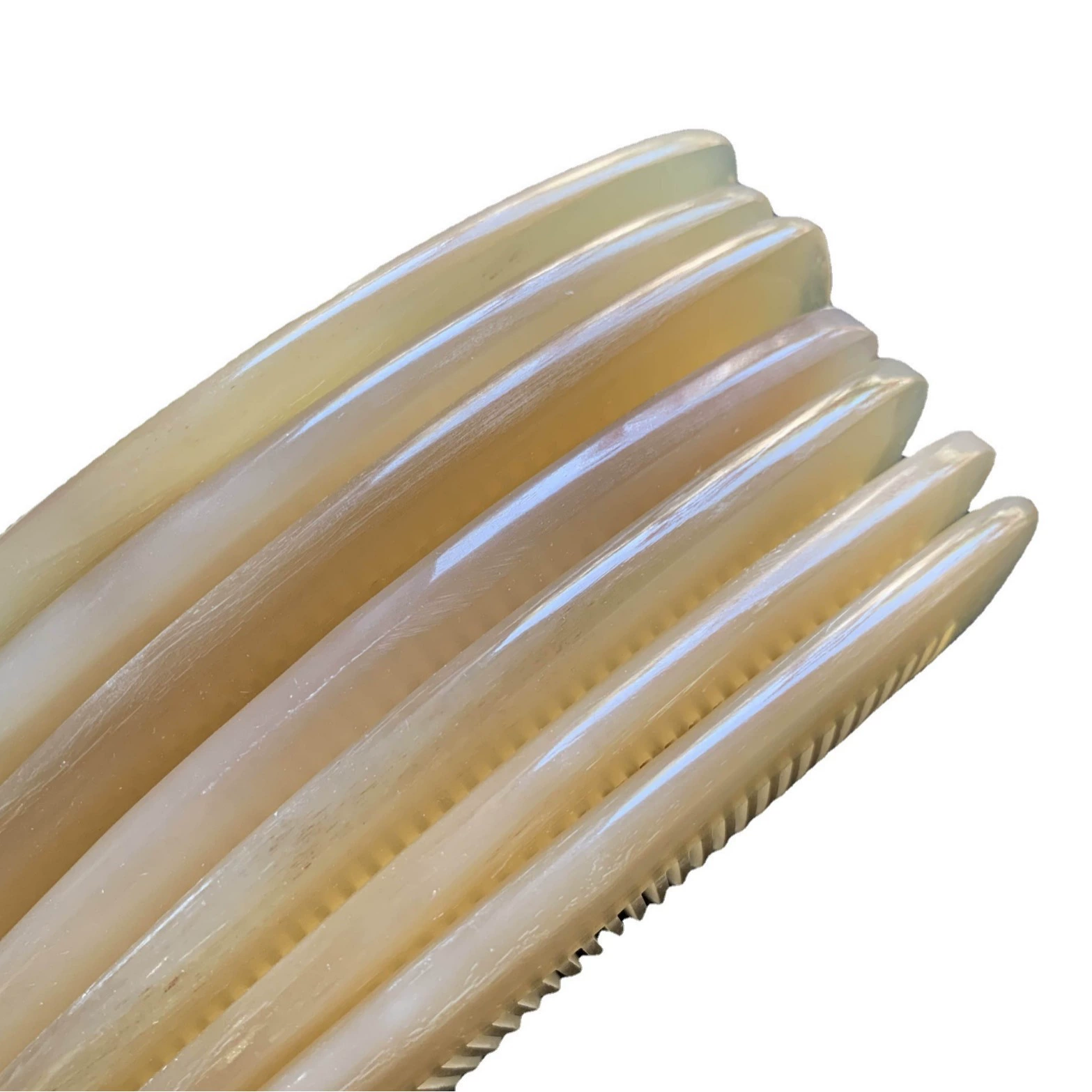 Horned Moon -shaped combed dense teeth, cattle horns, semi -circular comb, butterfly comb, manufacturer wholesale scenic spot, stall treatment