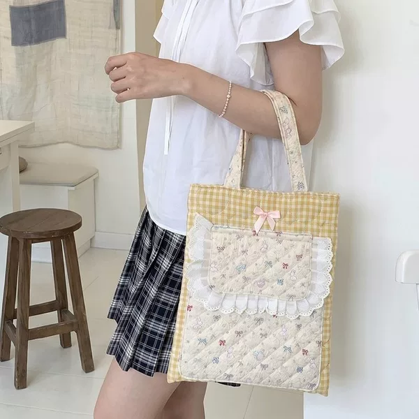 65237 Pink and white checkered quilted iPad bag with lace trim, Korean-style girly tablet protective handbag