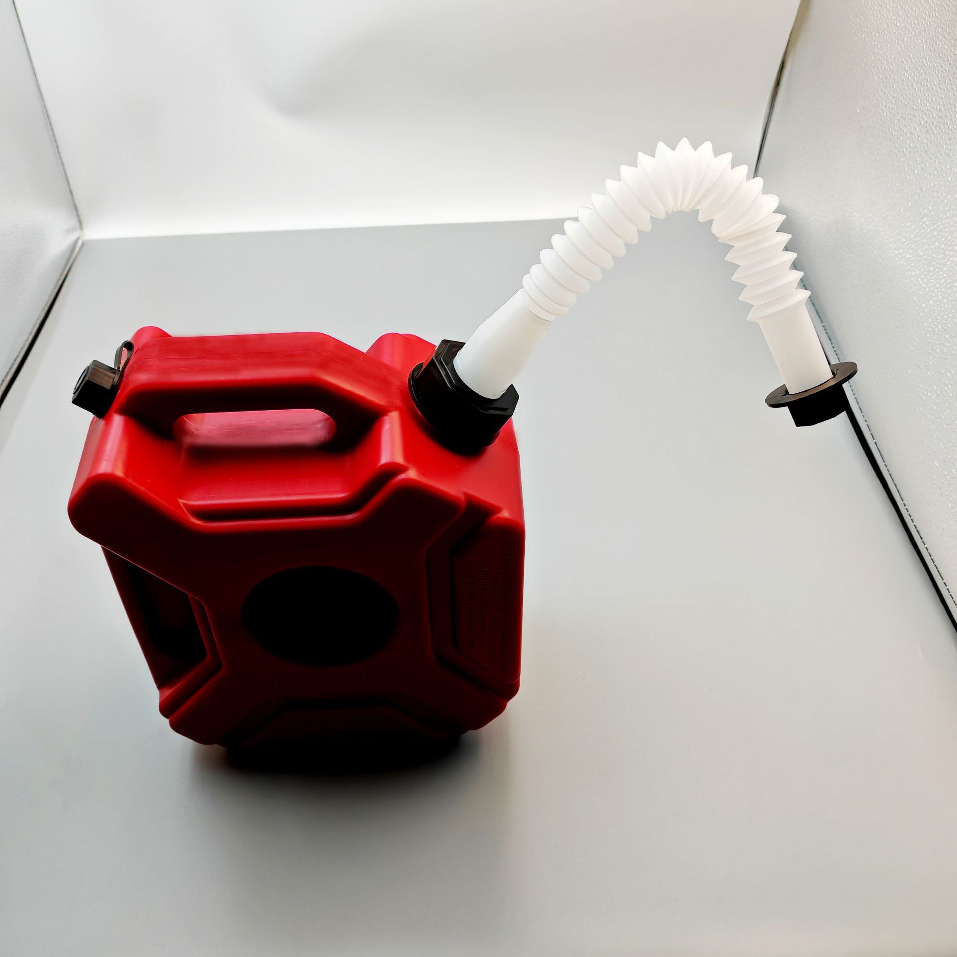 Gallon barrel filling pipe hexagon nut non-slip nut car self-service filling pipe plastic plug exhaust tail plug oil