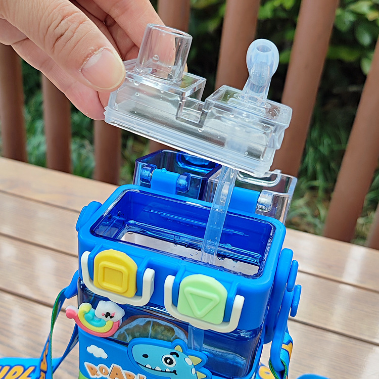 Taza de agua para niños de doble bebida portátil de paja para estudiantes de primaria cuadrados especiales para la escuela taza de punk