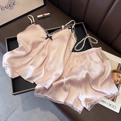 2025 夏の女性のアイスシルクサスペンダーパジャマホーム服セクシーなレースの胸パッド付き 2 点セット屋外で着用可能