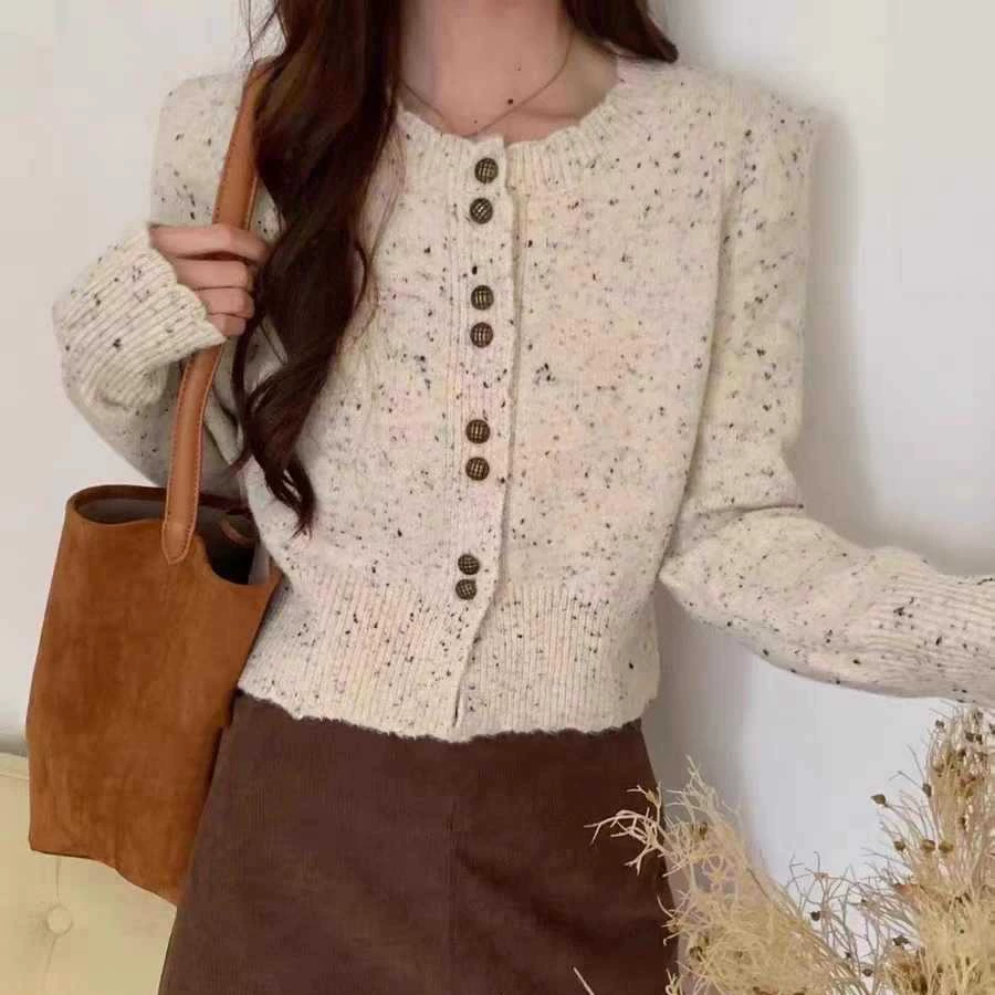 2024 осень-зима мода клип цветок однобортный свитер кардиган женский корейский новый трикотаж с круглым вырезом