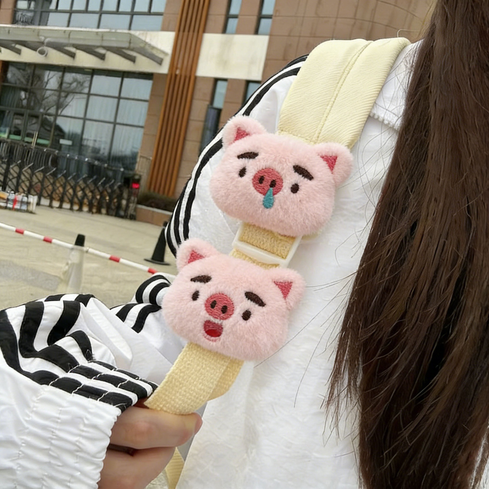 Cute Snotty Pig Backpack Charm, Adorable Cartoon Plush Toy Bag Ornament with Velcro