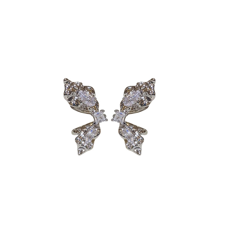 Estilo frío ZIRCON mariposa alas oreja clip luz lujo temperamento personalidad sin oreja hueso clip moda pendientes para mujeres