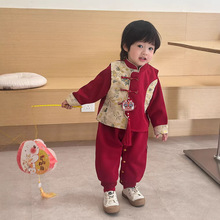 宝宝春装男宝小月龄满月服中国风婴儿连体衣春款南方过年外出爬服