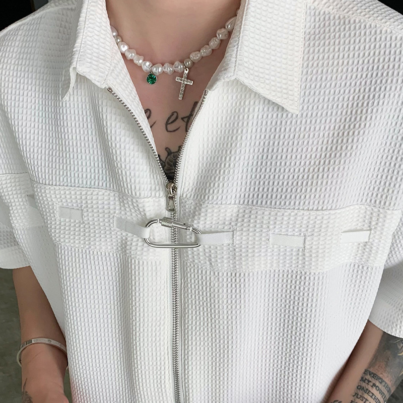 Waffle nuevo diseño de la camisa de la cremallera de los hombres de estilo coreano nicho de metal ruffle guapo camisa de manga corta de moda abrigo de marca delgada