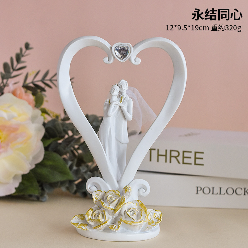 Estilo europeo boda novio novia serie decoración Día de San Valentín mano larga Oficina noche luz regalo de la mano