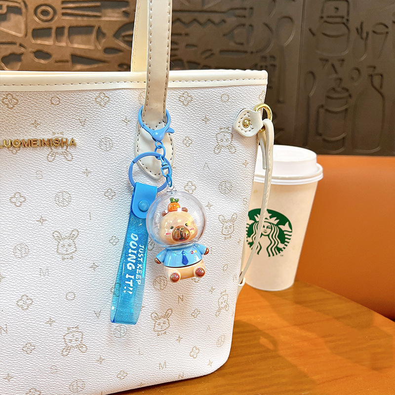 漫画スペースカピバラ電気メッキカピバラキーホルダーかわいいバッグペンダント人形カップルペンダント小さなギフト|undefined