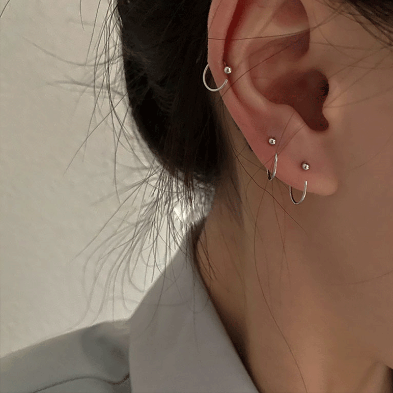 Pendientes piercing de oreja para mujer plata esterlina simple estilo frío pequeño círculo Beanie ear bone Stud 2021 nuevo anillo de hueso de oreja de moda