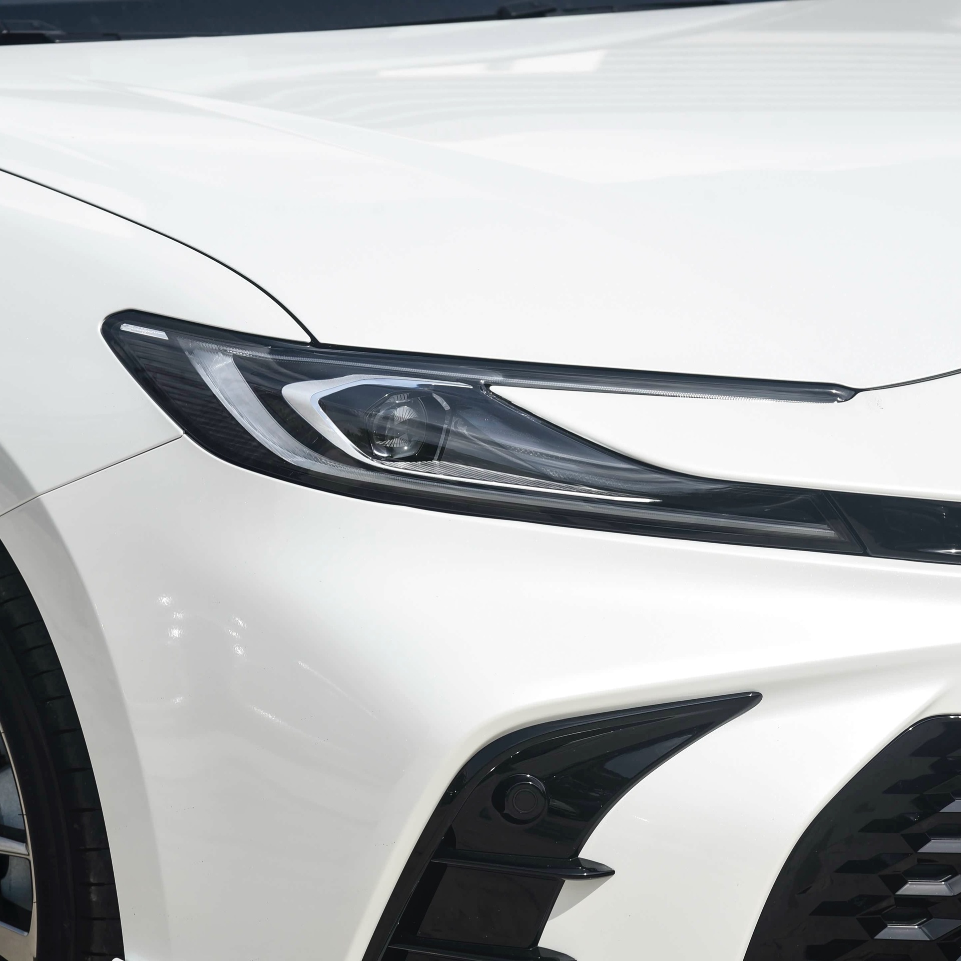 Camry Avalon RAV4 – Toyota Car headlight protective film - 24-26-camry-headlight-transparent