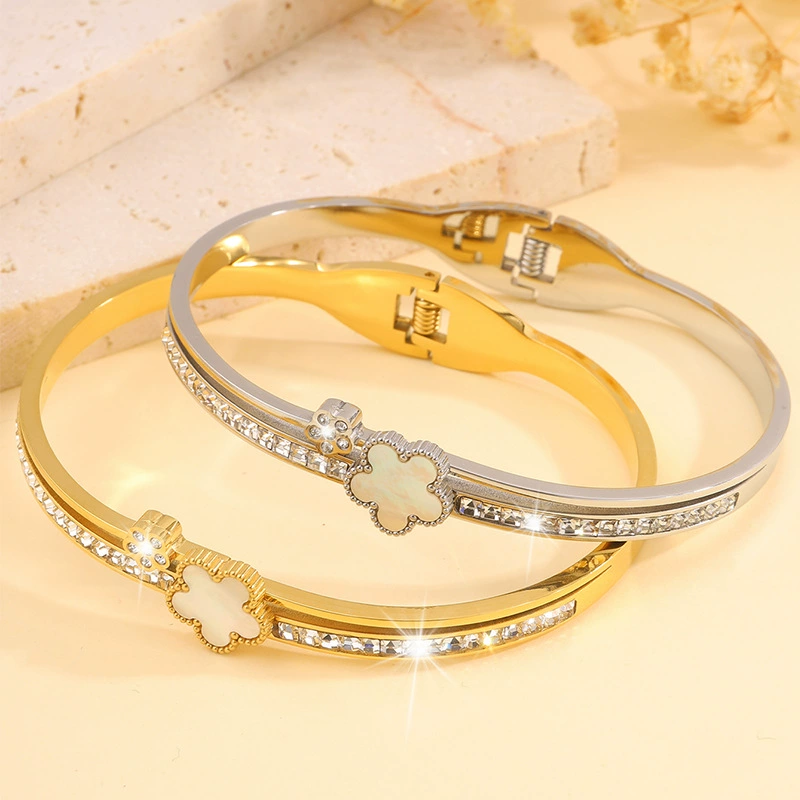Fresh white fashionable women's bracelet flower-shaped stainless steel, accessory, European style