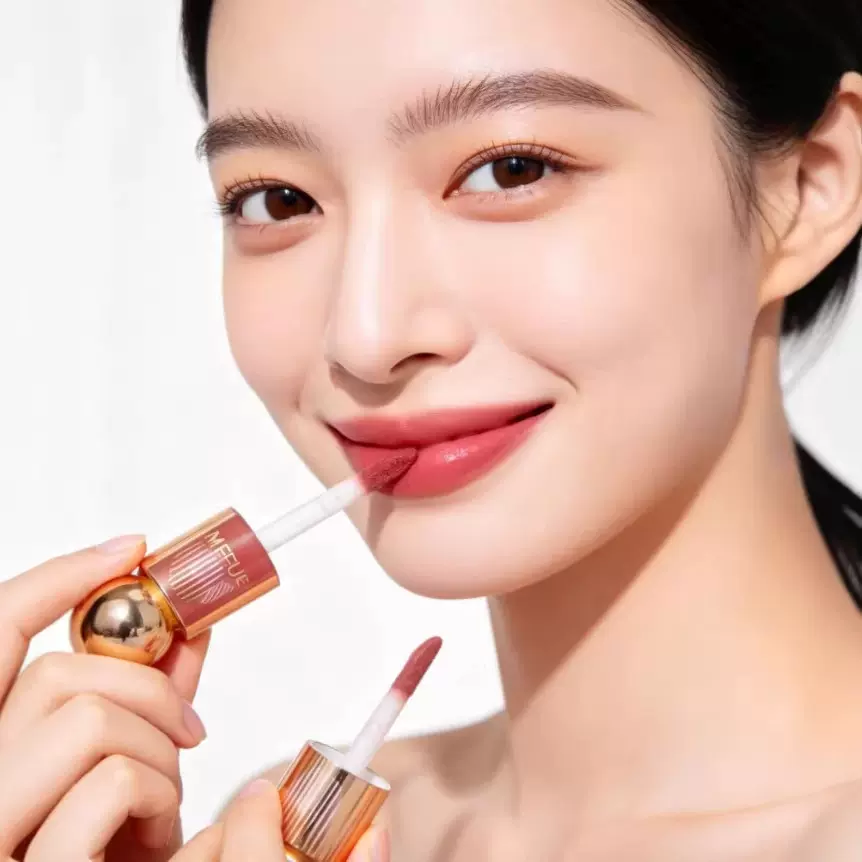 MEEUE源头厂家彩妆批发唇彩雾面哑光丝绒显色滋润提升气色持妆