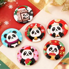 定制熊猫马口贴徽章 圣诞节限定 可爱卡通装饰胸章 节日礼品