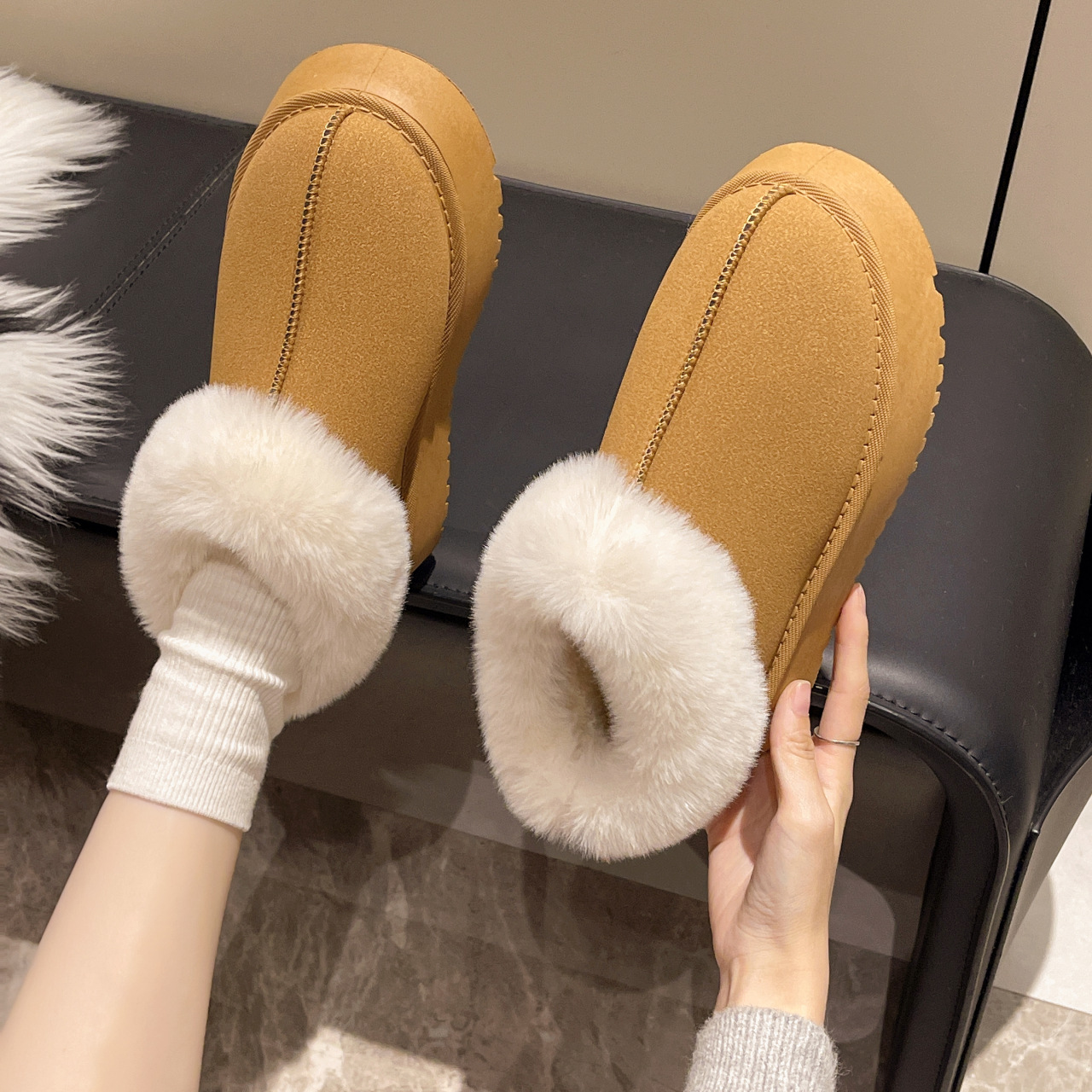 Snow boots women's new winter thick soles short cylinder thick slip-on lazy light cotton shoes_voghion.com