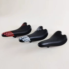 自行车轮毂;自行车装饰;其他配件