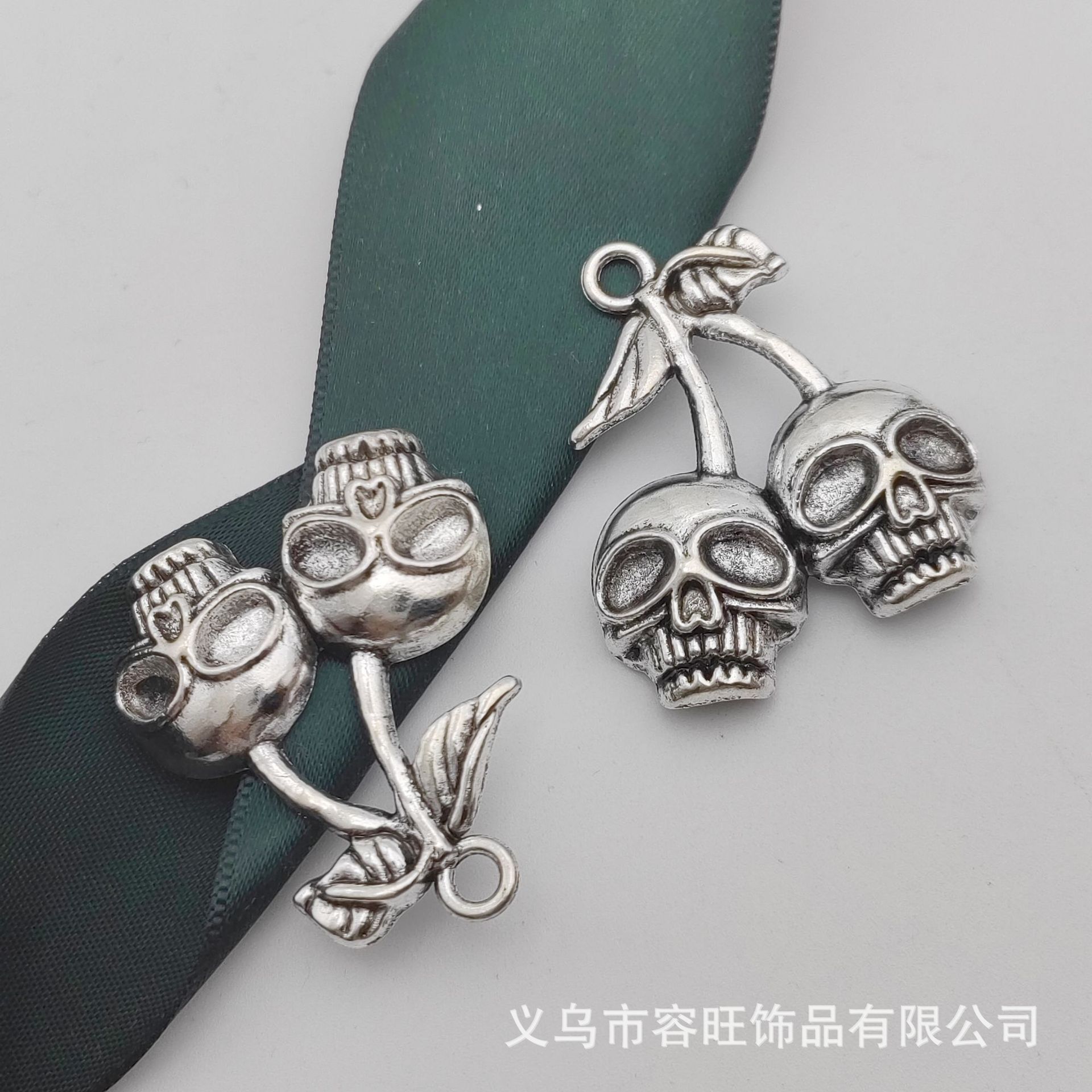 32*38mm骷髅樱桃万圣节个性潮流合金骷髅吊坠耳环项链DIY挂件批发
