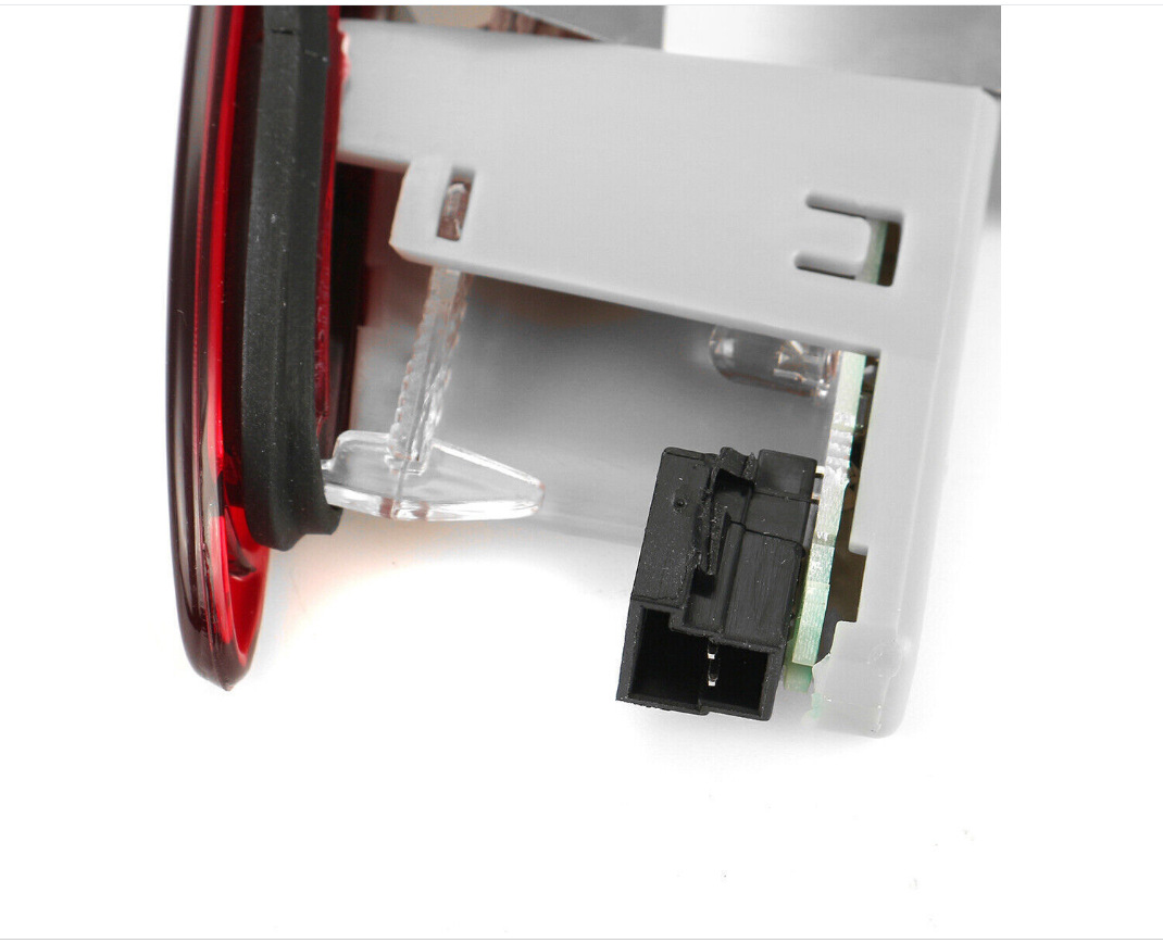 Suitable for Mercedes-Benz W251-R320-R400-R350-R500 High-Mounted Brake Light Cross-Border Wholesale 2518201156
