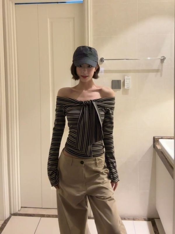 法式复古一字肩优雅条纹长袖t恤女早秋休闲百搭修身气质显瘦上衣|undefined