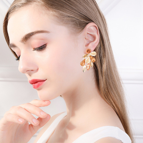 Cross-border new fashion color diamond series alloy inlaid glass diamond earrings for women, European and American retro exaggerated full diamond studs