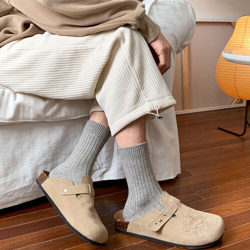 Autumn and winter thickened cashmere socks, casual business men's mid-calf socks, coffee-colored retro trendy men's socks, Japanese style.