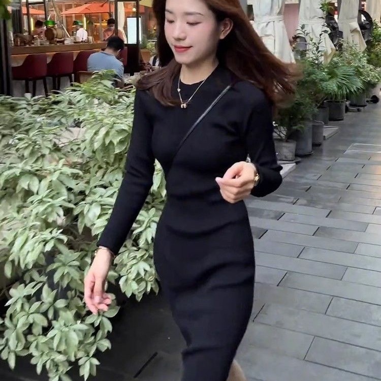 黑色圆领长袖连衣裙女2025秋冬新款修身内搭打底裙后开叉包臀裙子|undefined