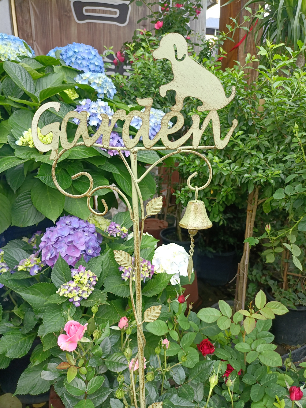 큰 개 벨 꽃 삽입 녹색