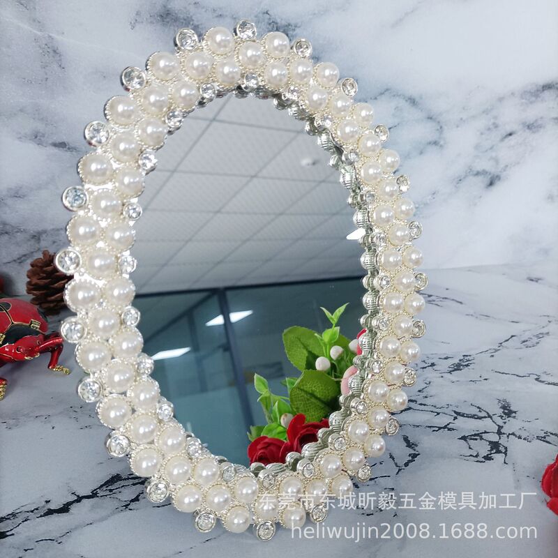 Metal photo frame mirror with pearls and diamonds, princess mirror. Simple and fashionable table mirror