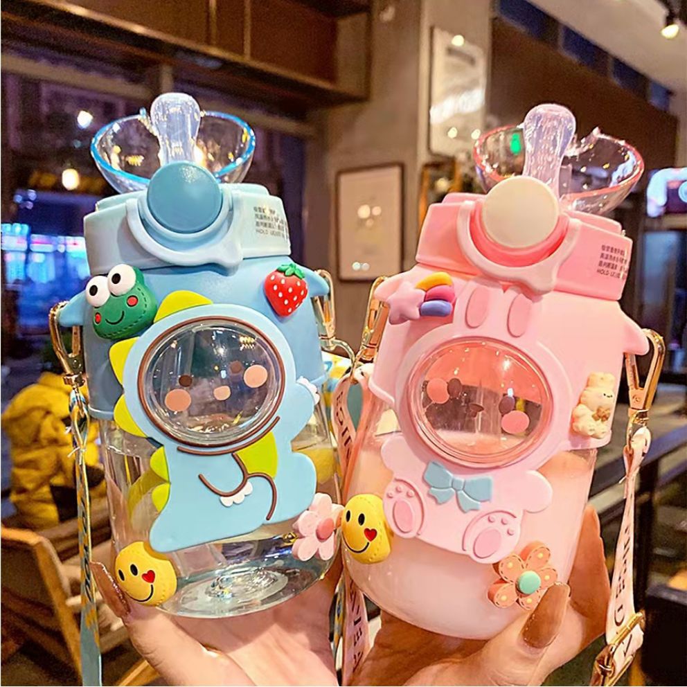 夏季学生塑料便携水壶防摔 卡通公仔儿童吸管杯子宝宝学饮水杯|ru