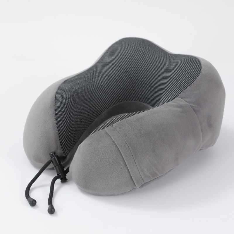 Almohada en forma de U de memoria al por mayor de fábrica Almohada de viaje Almohada para el cuello Almohada para el cuello para la siesta del avión del coche Almohada para el cuello de tela magnética en forma de U