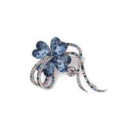 胸针;胸饰;项链