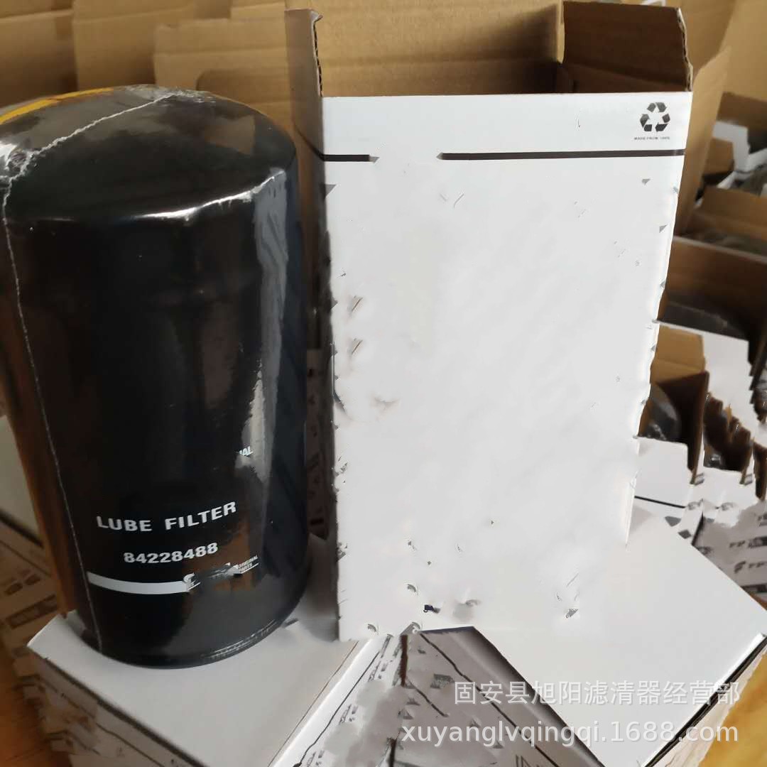 供应84228488机油滤芯 机械设备配件工程车机油滤清器