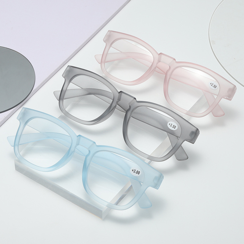 fashionable trend reading