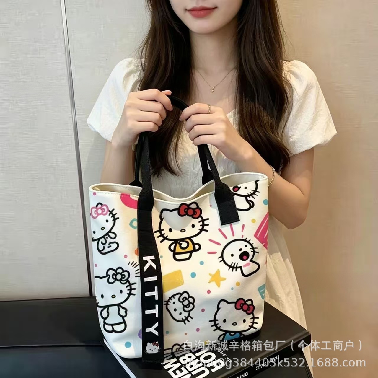 헬로키티 여성 학생 캔버스 토트백 대용량 숄더백 통학 출퇴근 데일리 가방
