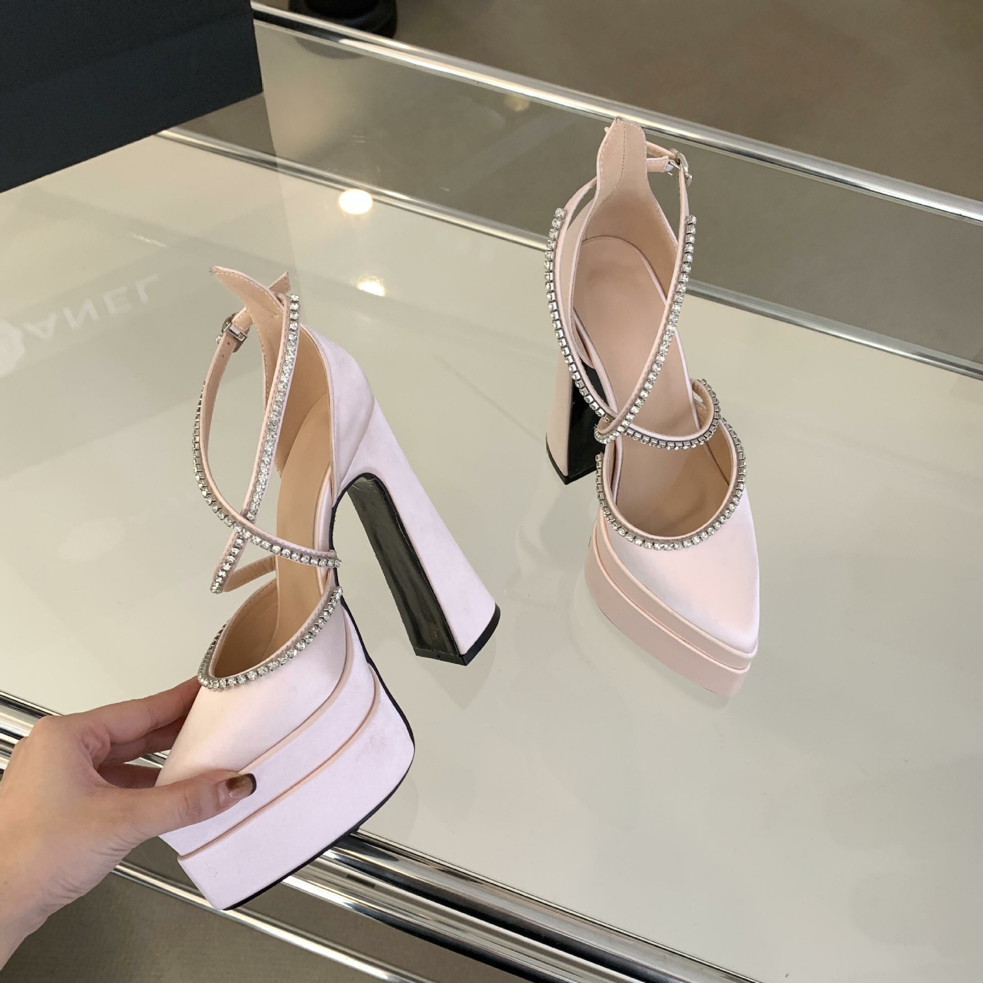 Giày cao gót nữ mũi nhọn satin gót dày thời trang xuân hè — Màu đen chi tiết 32