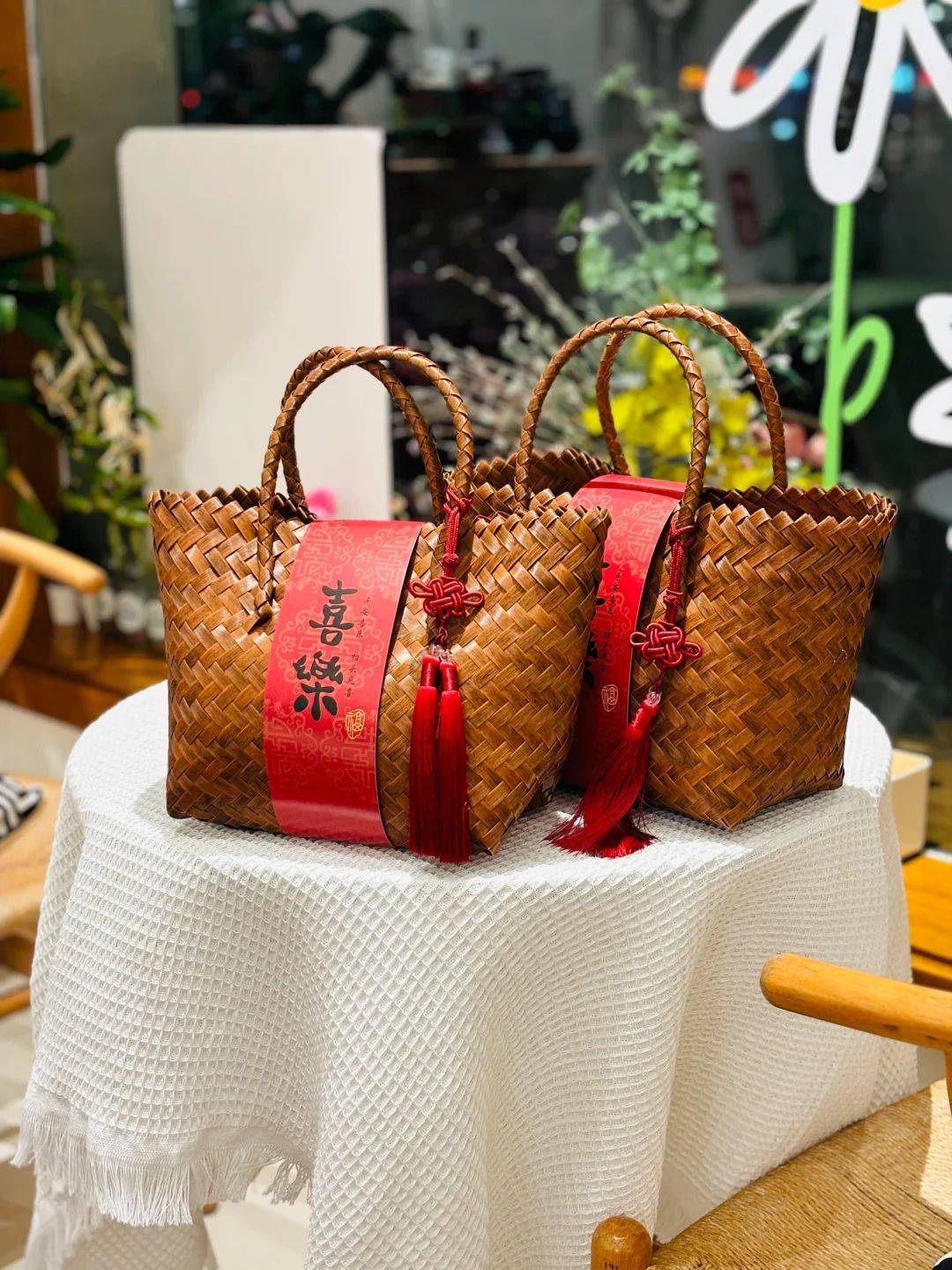 2025 new woven handbag basket holiday gift packaging basket full moon gift bag housewarming birthday happy event gift 2