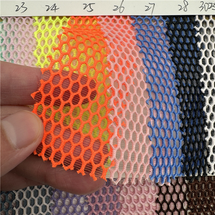 2008三明治网布 六角网眼布 足球纹鸟眼布 硬手感蜂巢夹丝网面料