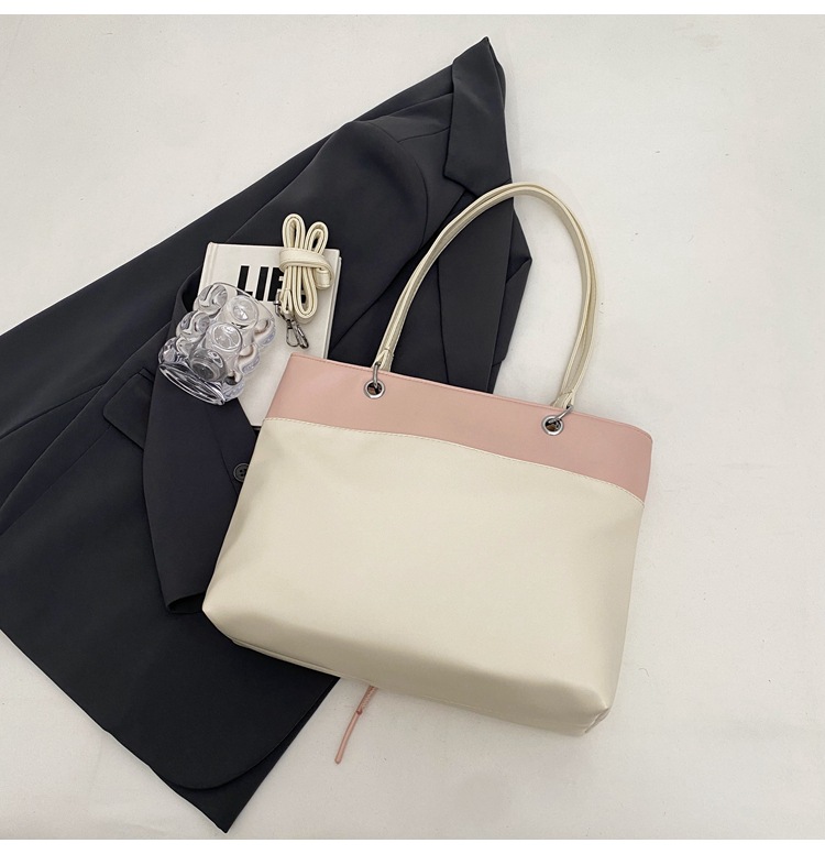 Women's Medium Pu Leather Color Block Basic Square Zipper Handbag display picture 12