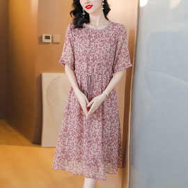 2024新款女高档雪纺碎花裙子气质洋气遮肚休闲中年妈妈宽松连衣裙