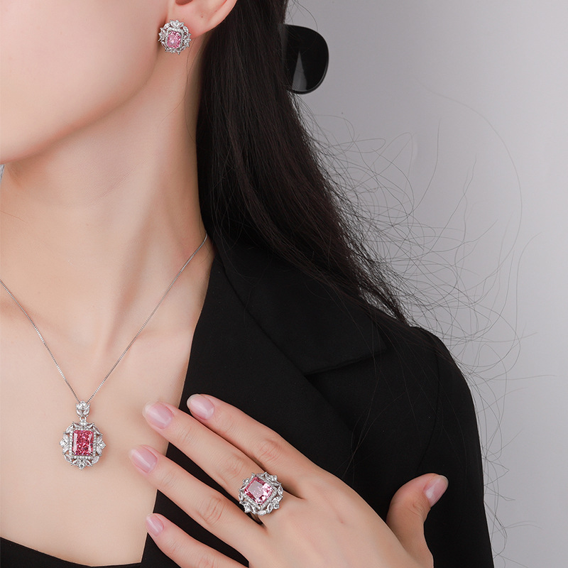 Nueva joyería de Zhuang Shengsheng, diamante con alto contenido de carbono, flor de hielo, diamante rosa profundo, incrustaciones de cobre, traje de moda de alta gama 10*12-6*8