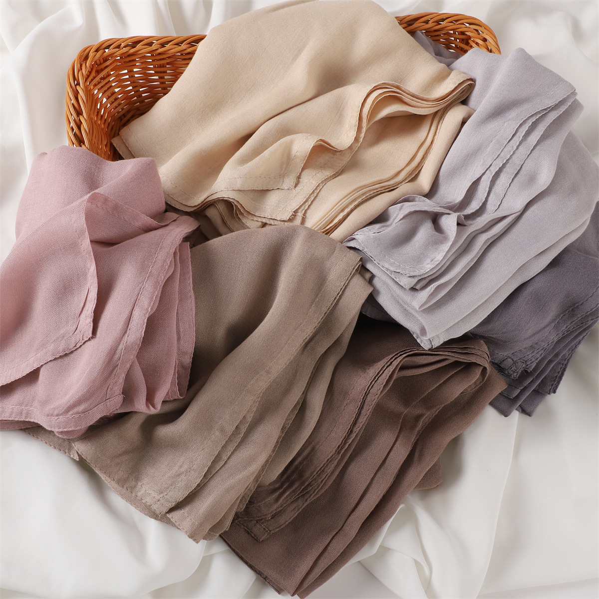 Soft Viscose Cotton Solid Color Scarf Fashion Wide Edge Thin Hijabs High Quality Headscarf Long Shawls for Muslim Woman