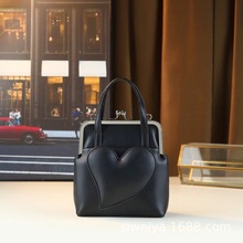 ����Ů2025�¿����朗l������r�аٴ�A�۰��μ�б��С����