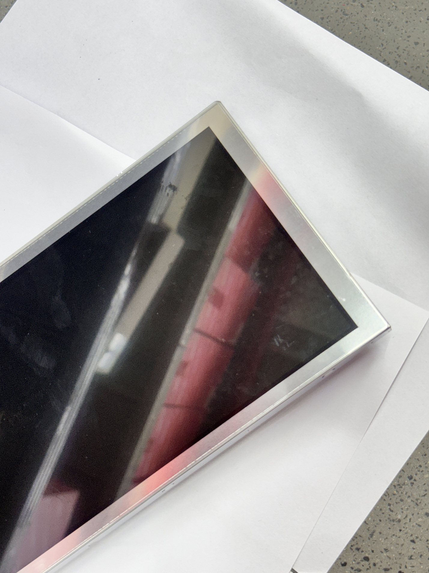 Suitable for Tesla Model S/X 12-21 generation electroplated instrument panel LCD screen 1039357-00-H
