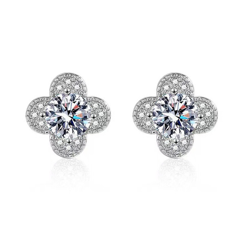 E43 four-leaf clover earrings [1 carat]