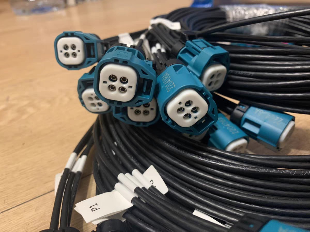 818040650电连Mini fakra四合一连接器818040651电连818014116-阿里巴巴